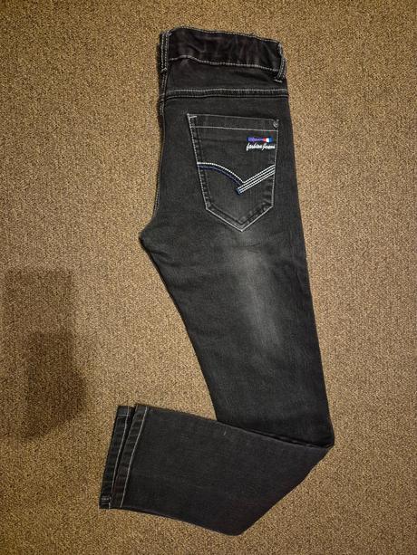 Dětské džíny vel. 152, 152