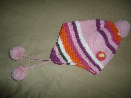 Hezká dvojitá čepička velikost 2-3 roky, 98