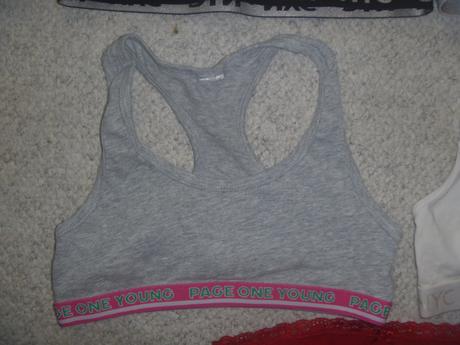 5 ks dívčích sportovních podprsenek vel. 140-152, h&m,146