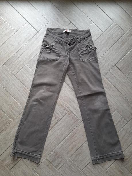 Hnědé riflové kalhoty, 36