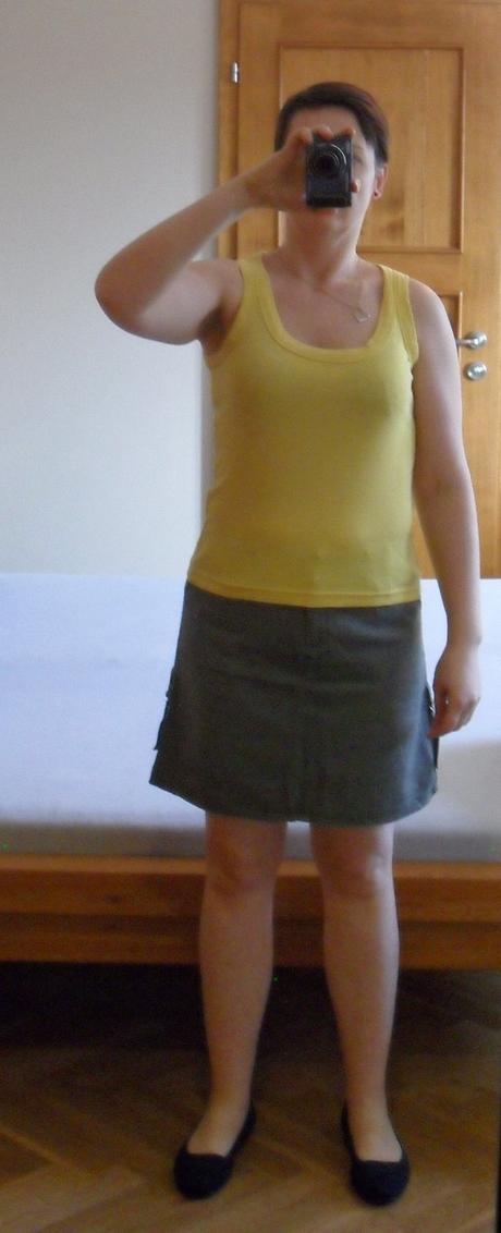 K37	dámská plátěná sukně, 38