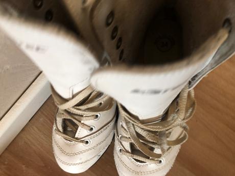 Bile zavazovaci brusle velikost 34, 34