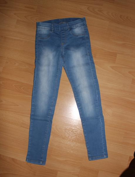 Rifle, džíny, slimky, takko,152
