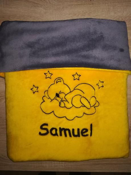 Deka s výšivkou jména na přání-více barev a obrázk,