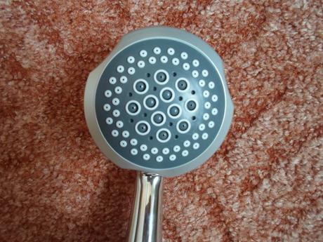 Sprchová hlavice,