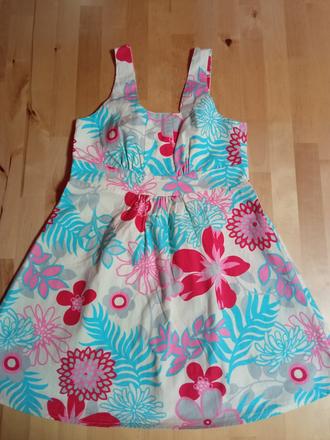 Plátěné šaty, 140