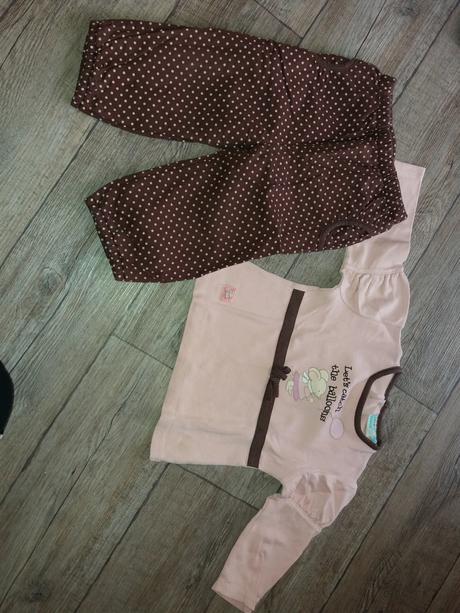 Teplé kalhoty a tričko, 92