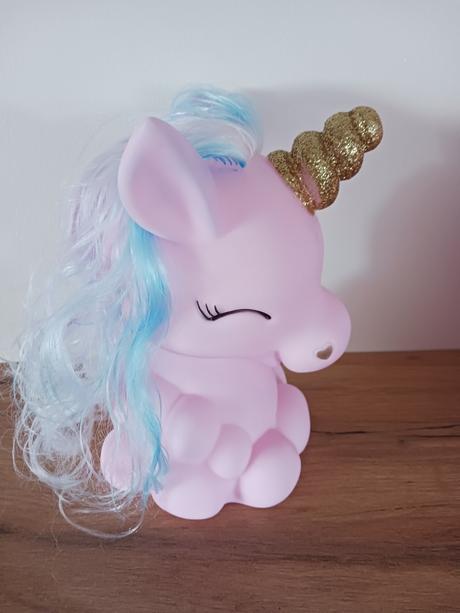 Jednorožec lampička., 