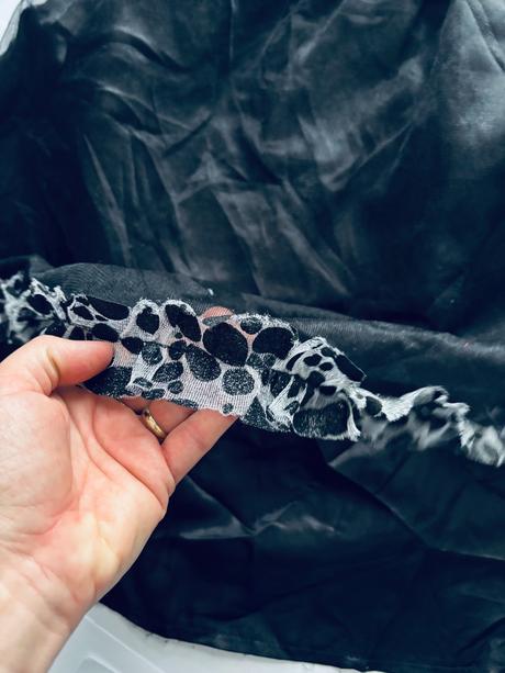 An26/ kostým cruela devil - v.9/10 leg, 