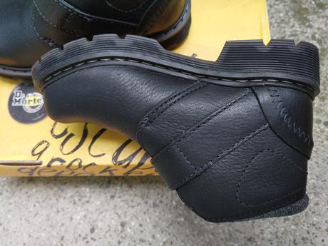 Nenošené dětské kožené boty dr. martens vel. 27, 27