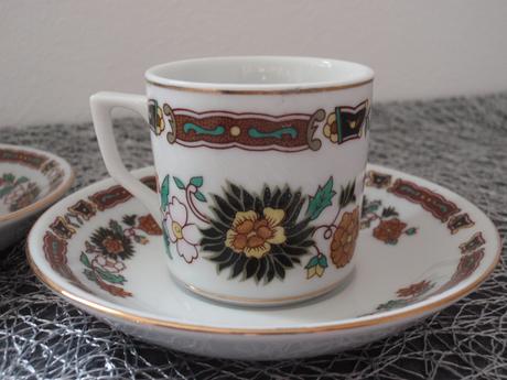 Šálek-hrneček s podšálkem 2 kusy.,