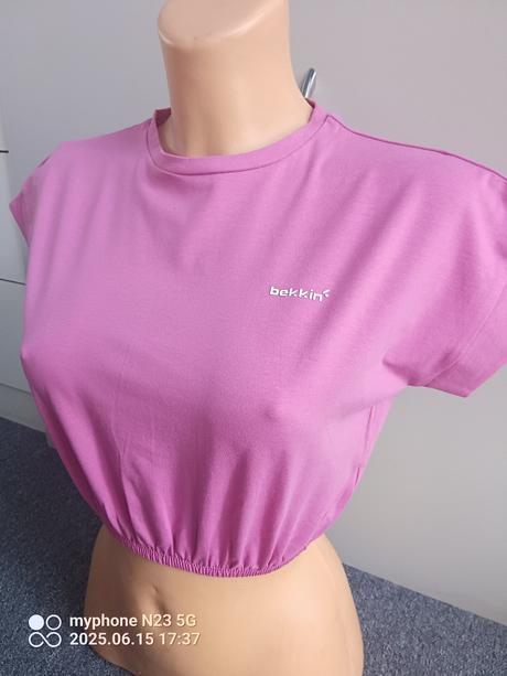 Crop-top zn."bekkin" vel."116" i větší, 116