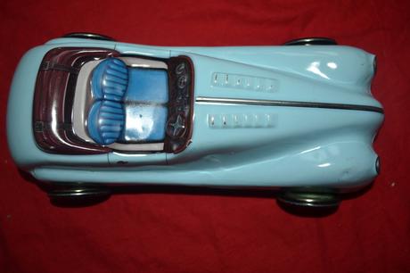 Plechové auto-krabička, 