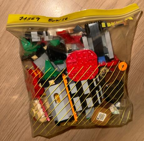Lego bowserova pevnost 71369, 