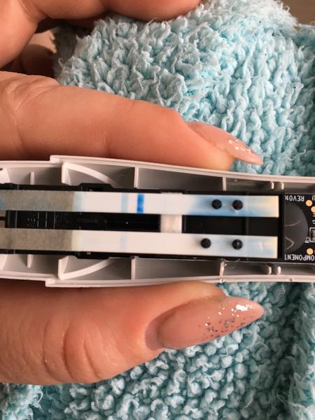 Rozebrání digitálního testu Clearblue. Zmatenost z výsledku.