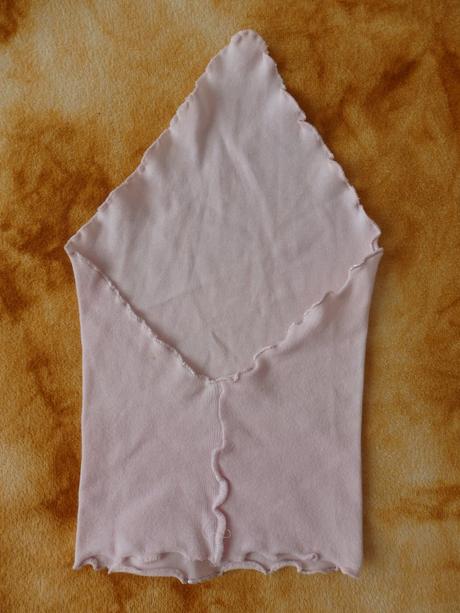 Růžový šátek s kytičkou, 110