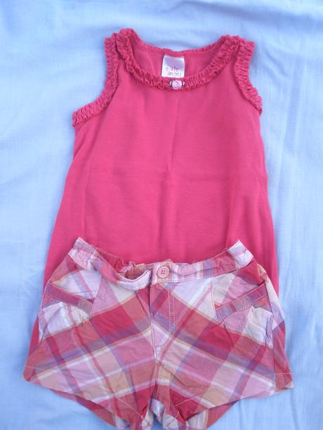 Šortky + tílko, marks & spencer,104