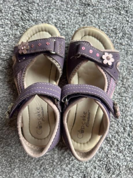 2x sandály, 1x tenisky, 1x crocsy vel. 27, cupcake,27