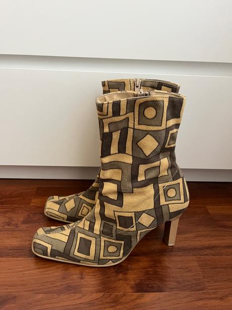 Nízké kozačky na podpatku, 40