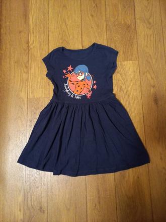 Šaty s kouzelnou beruškou, 92