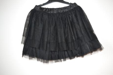 Tutu sukýnka vel. 140 top stav, 140