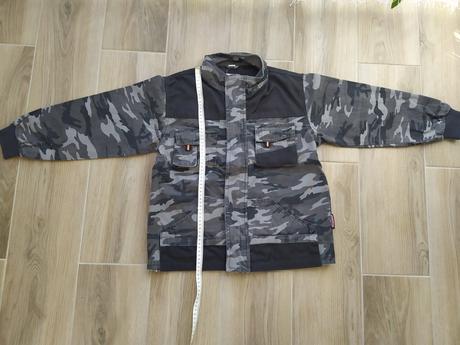 Maskáčová bunda, 152