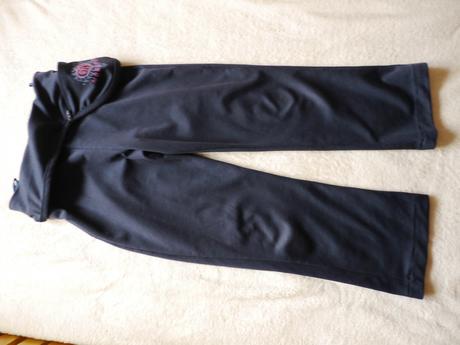 Sportovni teplaky s kapsou po strane 140, 140