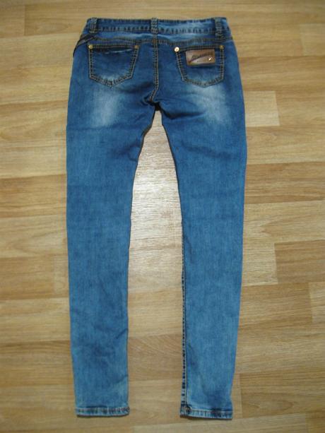 Džíny, 38