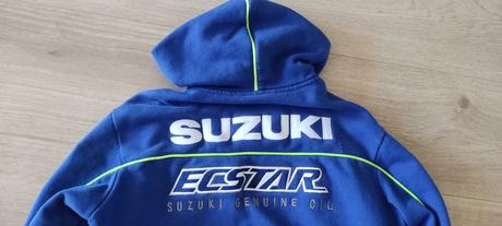 Krásná motorkářská mikina suzuki vel. 140, 140
