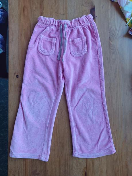 Teplaky vel 2-3roky, 98