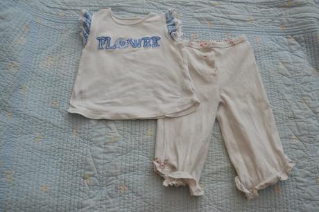 Tričko a kalhoty s kanýry, next,86