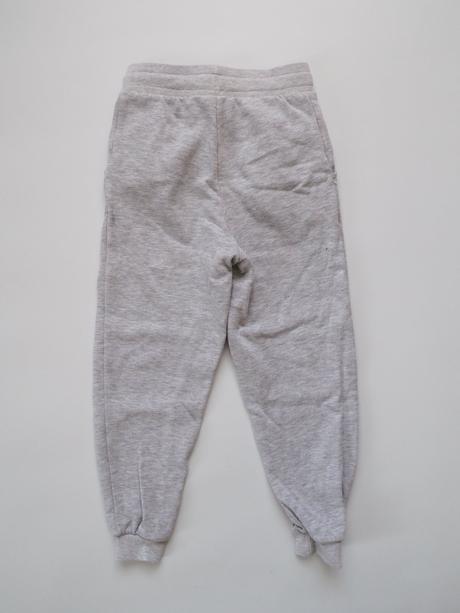 Tepláky vel 128, pepperts,128