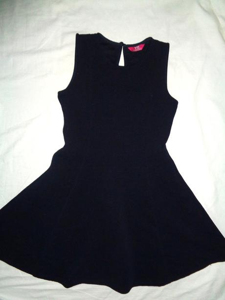 Krásné tmavomodré pružné šaty, young dimension,152