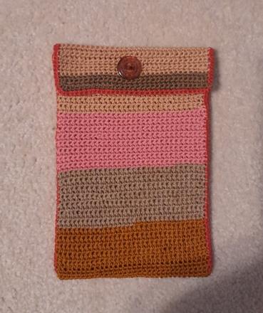 Ručně háčkované pouzdro, nebo kabelka, 