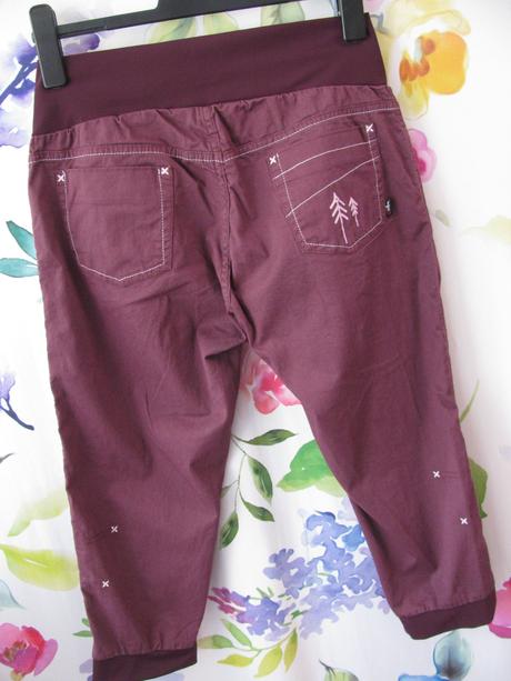 Dámské, dívčí strečové 3/4 capri kalhoty, 40