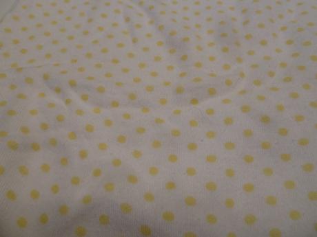 Tílkové body se žlutými puntíky b, 62