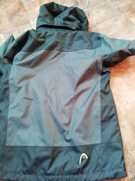 Hezká nepromokavá bunda head-kvalitní top stav, 122