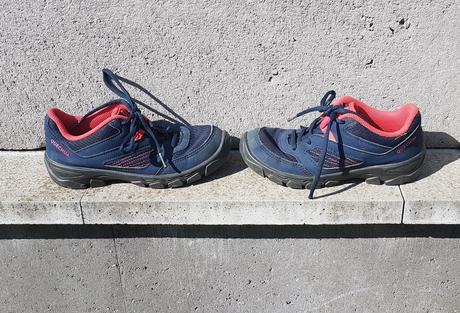 I144	dívčí trekové boty vel. 35, 35