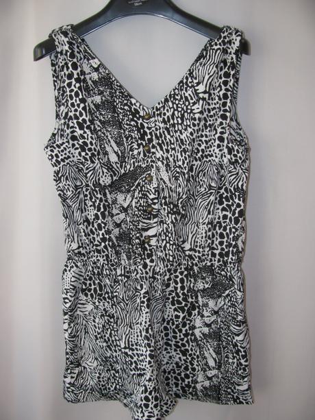 Letní černobílý kraťasový overal, young dimension,146