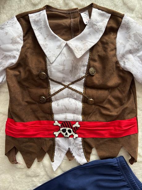 K5/ kostým pirát - v.5/6 let, 