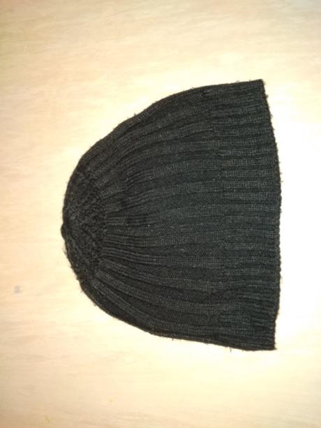 Černá čepice 3-6 let, 104