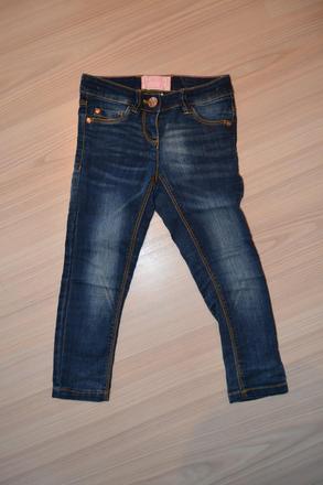 Džíny next, next,104