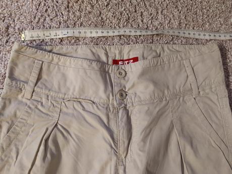 Béžové kalhoty, 146