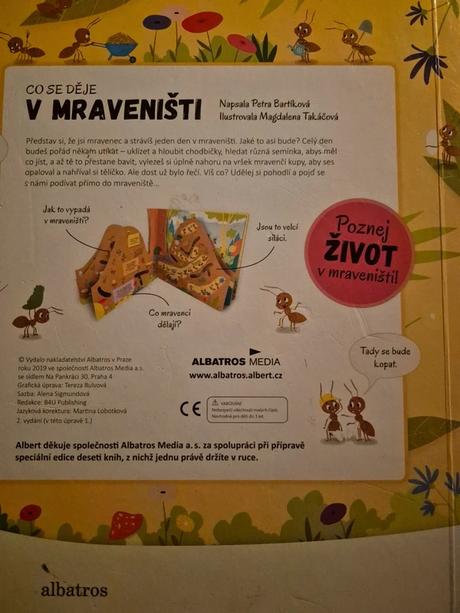 Dětská kniha - co se děje v mraveništi, 