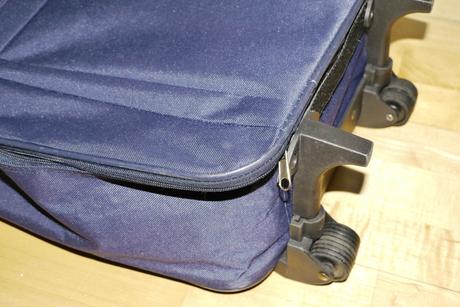 Detsky kufrik lehky na koleckach,