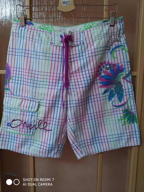 Kraťasy  o neill, s