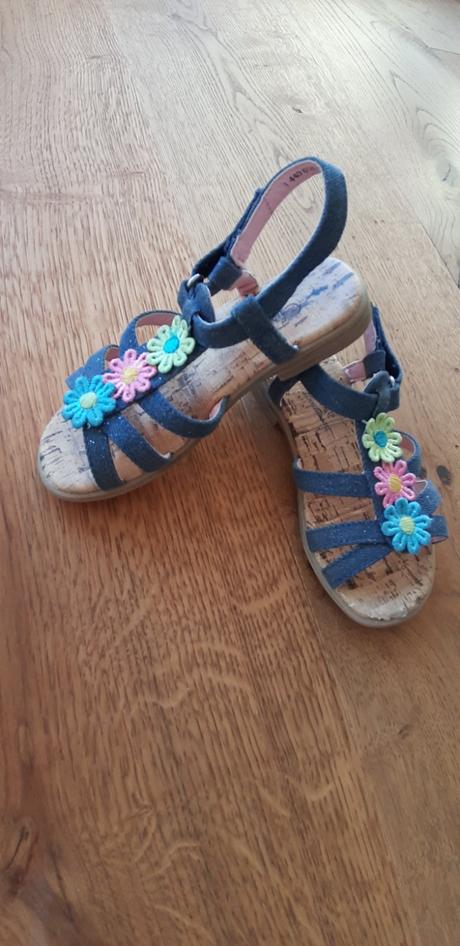 Top stav sandálky pro holčičku, 26
