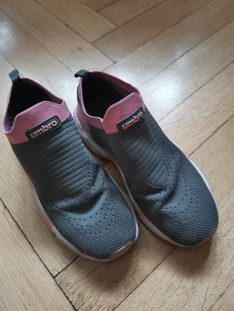 Tenisky letní obuv kecky vel. 34, umbro,34