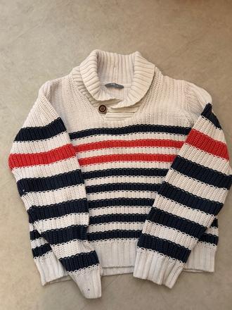 Hrube pleteny teply svetr, 128