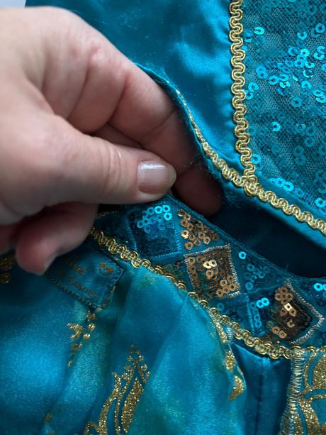 An20/  princezna jasmína luxusní  - v.cca 3/4 roky, 